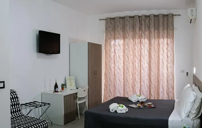 Pensjonat Tiburtina Royal 4*